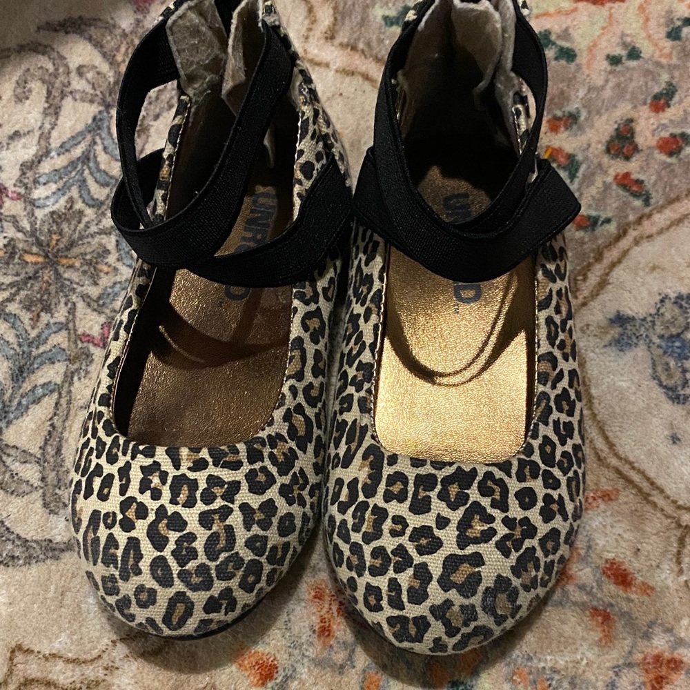 Girls shoes 6.5c